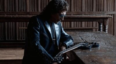 Tony Iommi anuncia su nuevo disco "From The Dark" 1 Tony Iommi nuevo disco